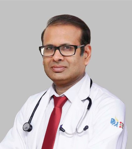 Critical care expert in Lucknow - Dr Mayank Somani