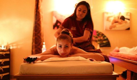 Female to Male Body Massage with Extra Service in Amravati 9970766238