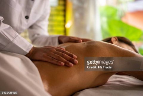 Extra Services Female to Male Body Massage in Viman Nagar Pune 9833362536