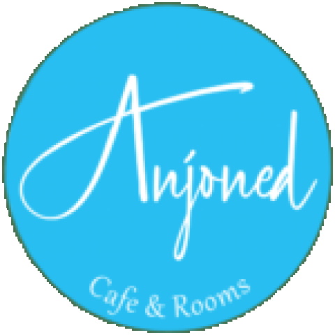 Anjoned Hostel & Cafe