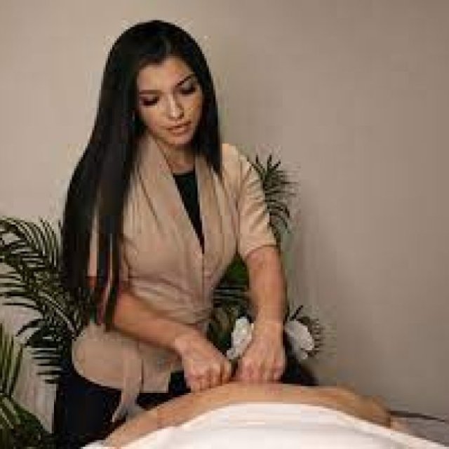 Female to Male Body to Body Massage in Airoli 8454002730