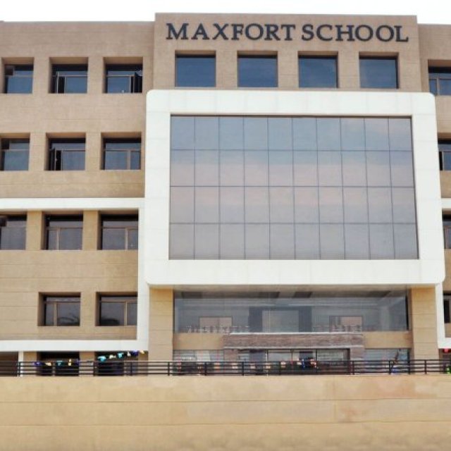Maxfort School