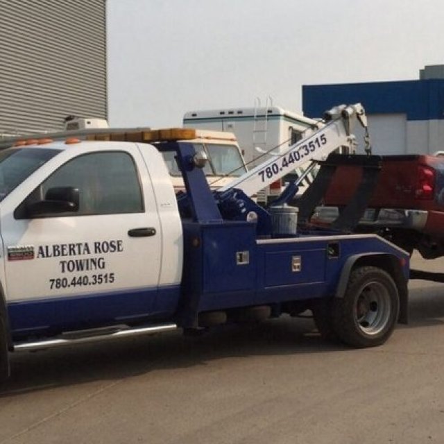 Tow Truck Edmonton - Alberta Rose Towing