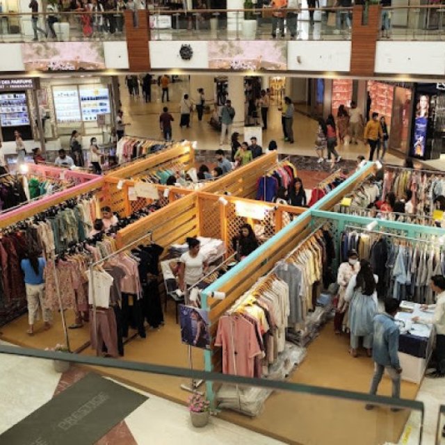 Best Mall For Shopping in Delhi | DLF Avenue