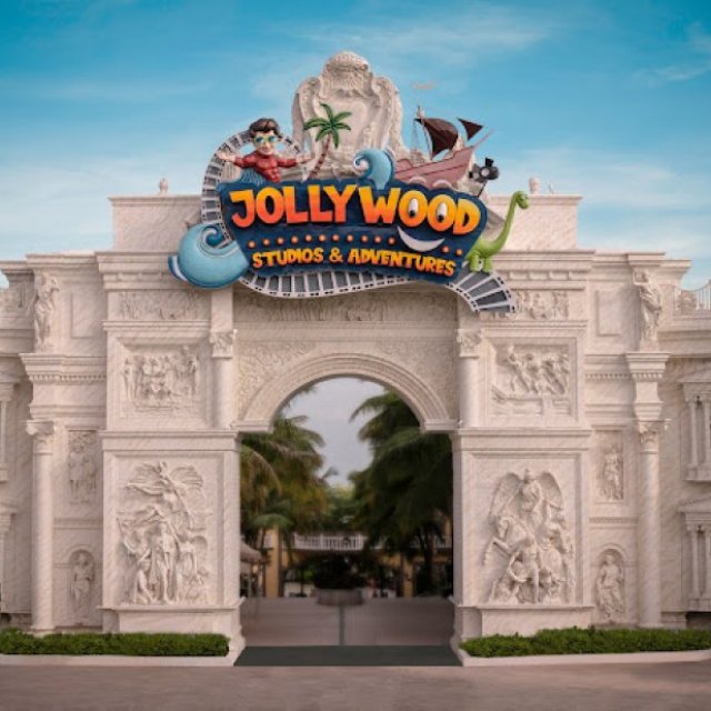 Jollywood Studios & Adventures