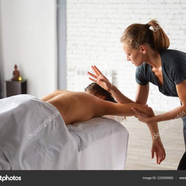 Female To Male Nuru Massage in Marathahalli Bengaluru 9900980730