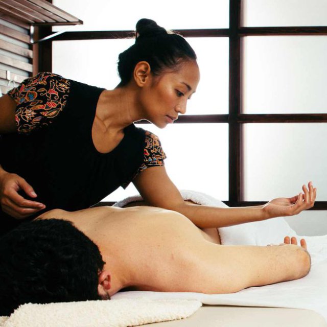 Female To Male Body To Body Massage Spa In Kalyan West 9892896811