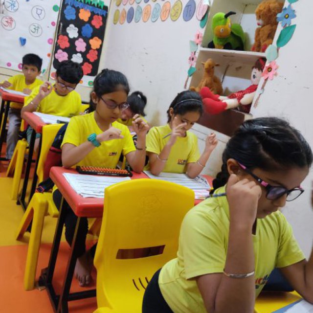 UCMAS Abacus Classes in Shakti Nagar | Vedic Maths Classes in Delhi | Handwriting Classes
