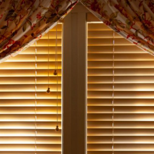 Blinds Noosa | Noosa Screens and Curtains