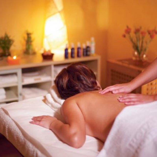 Female to Male Best Body Massage Centre in Delhi & Gurgaon