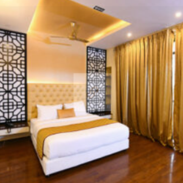 Make Your stay luxurious with best hotel